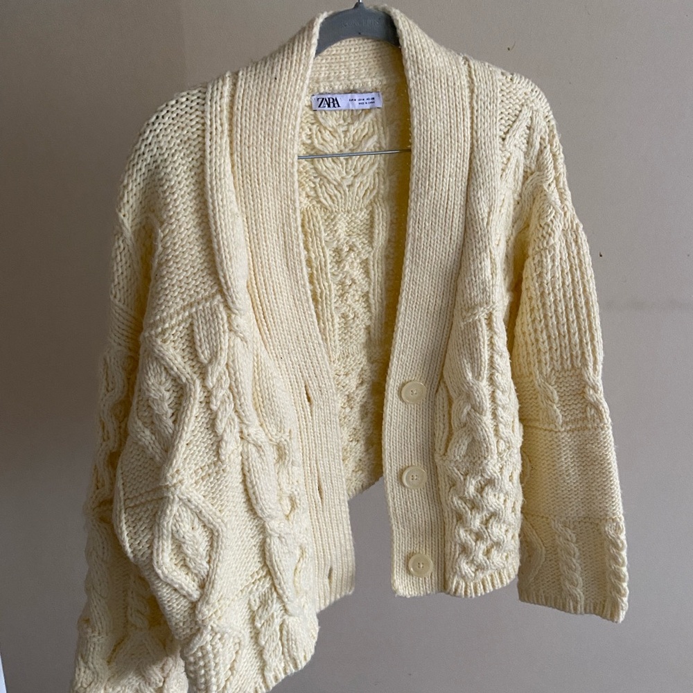 Zara Cream Cable Knit Sweater